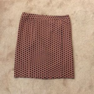 Cute skirt! Very comfy with stretch!